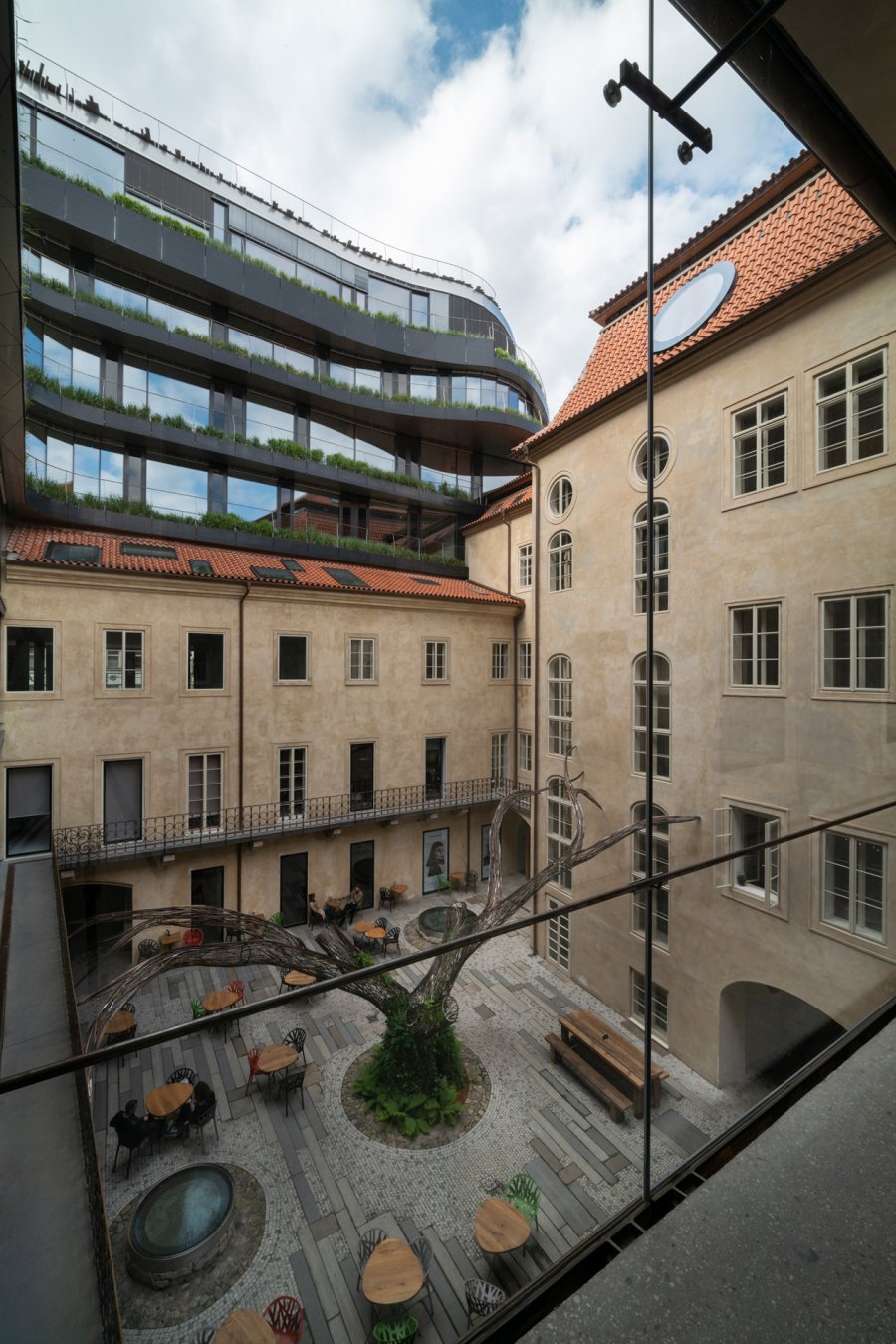 PALÁC NÁRODNÍ - DRN